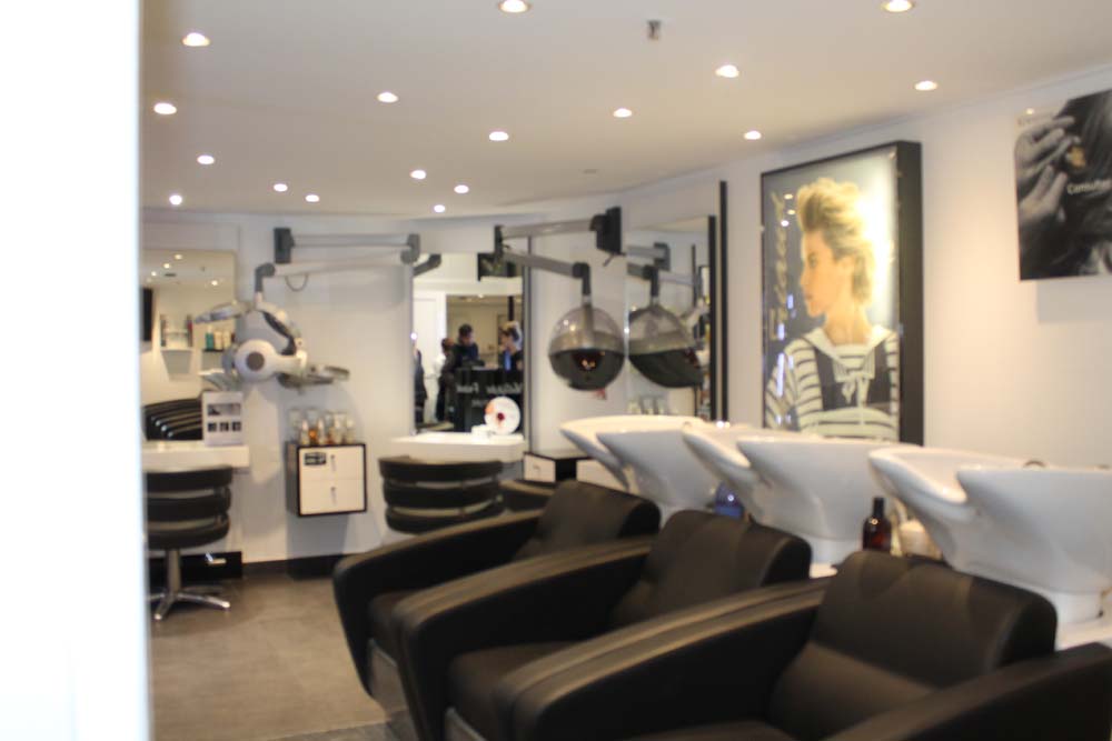 Espace shampoing du salon Philippe Friaud Coiffure La Galerie à Saint-Doulchard